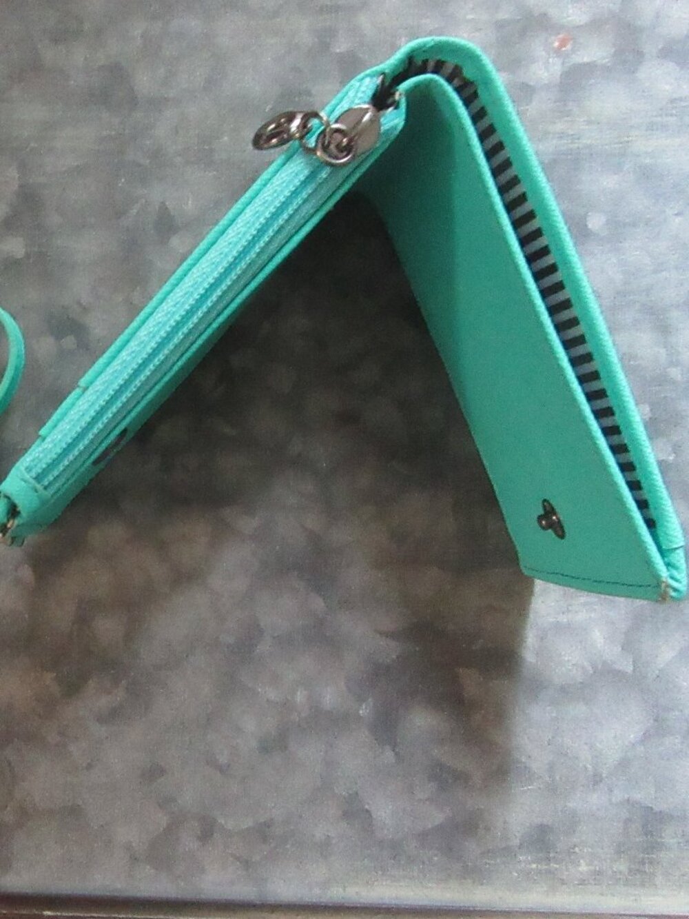 NWT Cowhide Leather Neckstrap ID/C.Card Holder w. Zipper Pocket in Turquoise - Picture 5 of 9